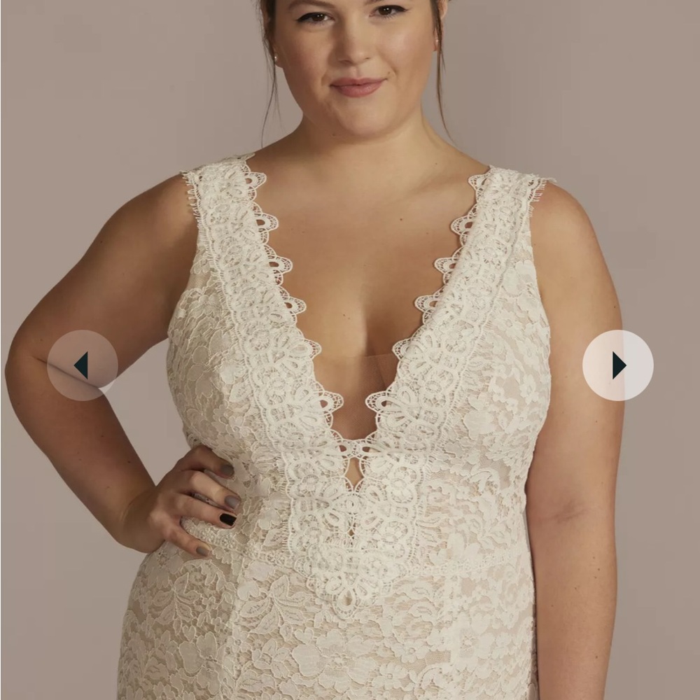 Elegant Lace V-Neck Dress